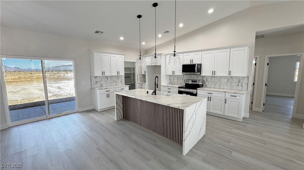 2900 West Jaybird Street