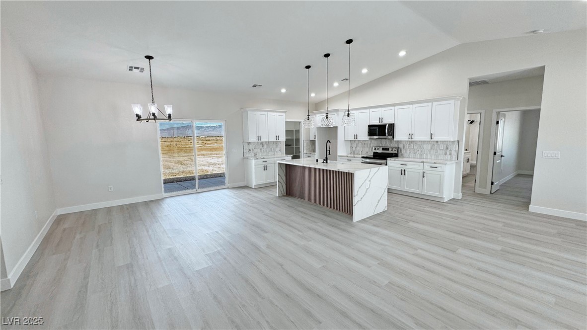 2900 West Jaybird Street