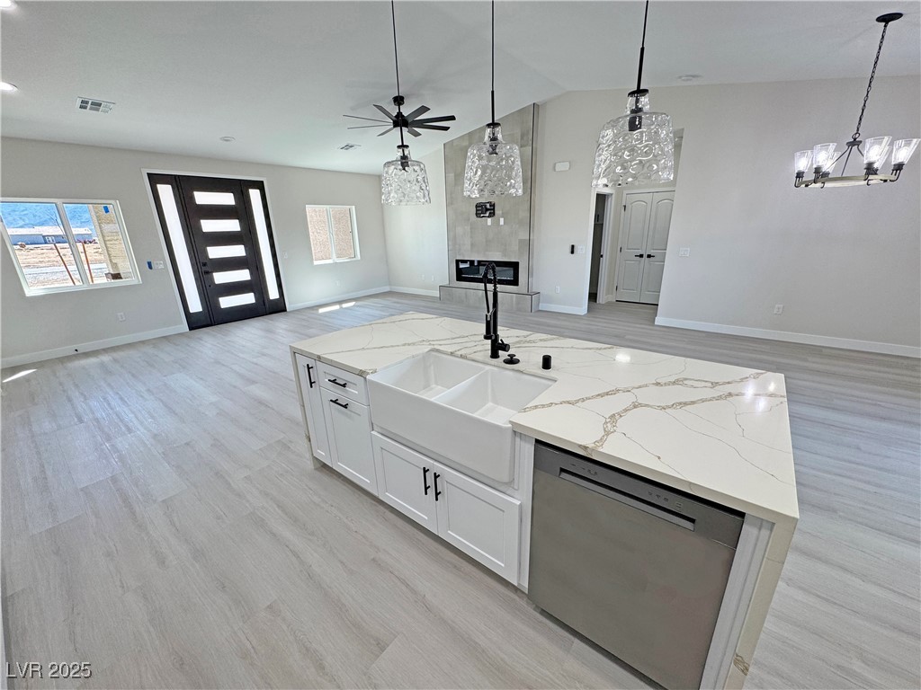 2900 West Jaybird Street