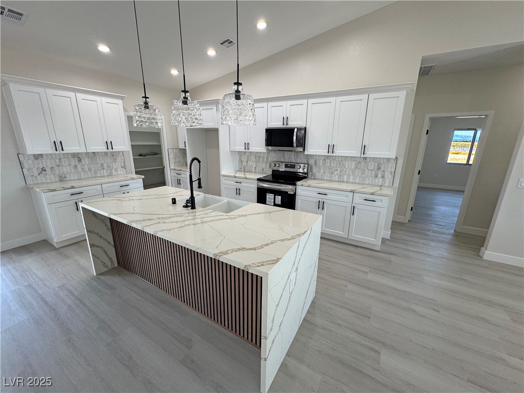 2900 West Jaybird Street