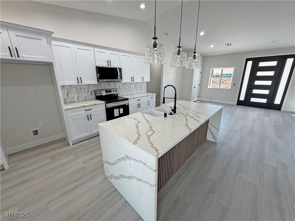 2900 West Jaybird Street