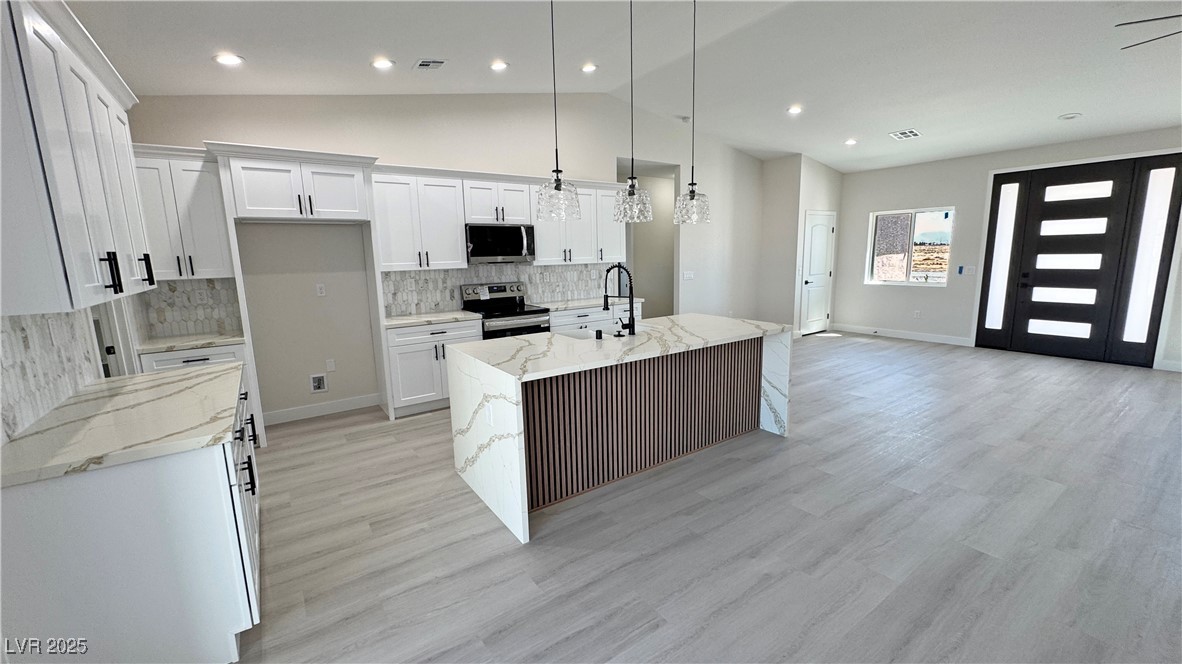 2900 West Jaybird Street