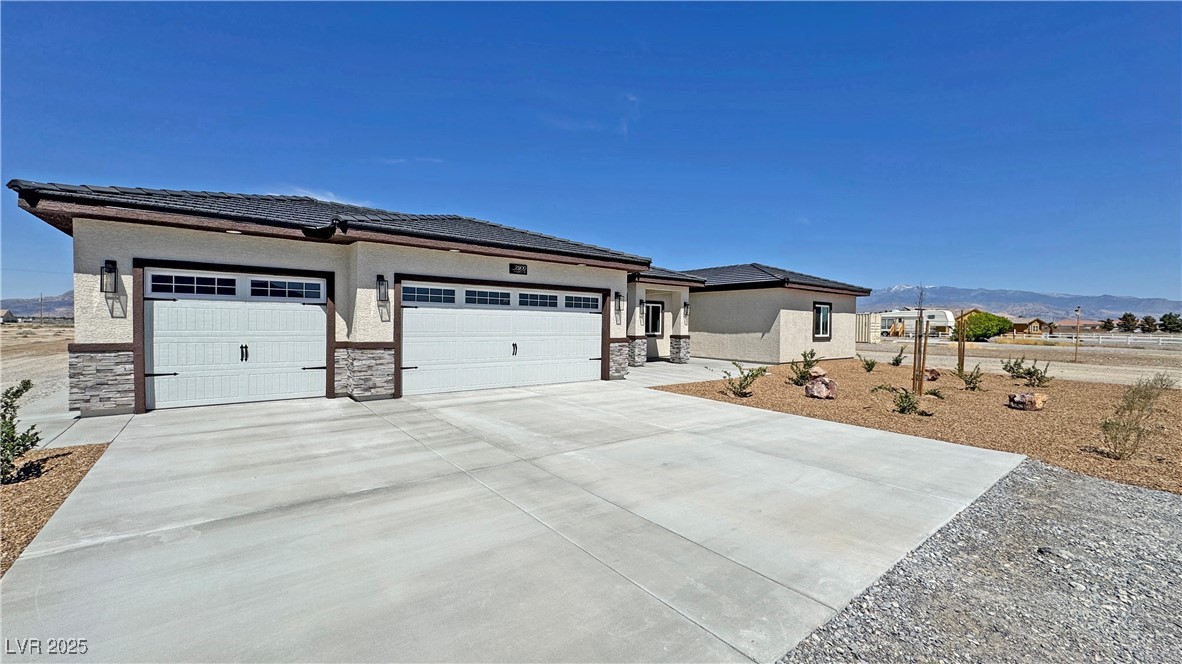 2900 West Jaybird Street