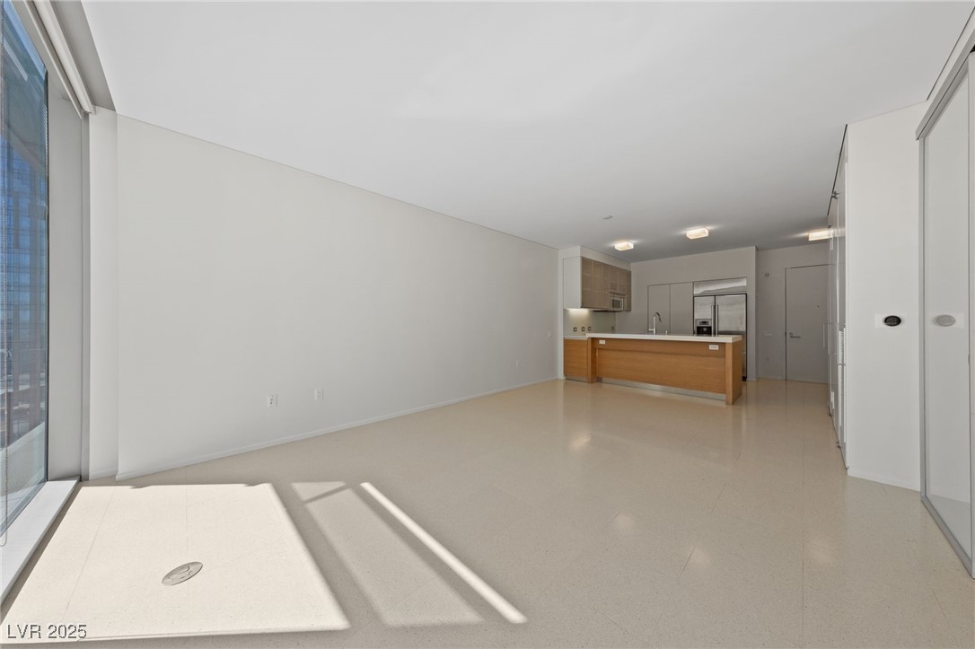 3726 Las Vegas Boulevard 3207