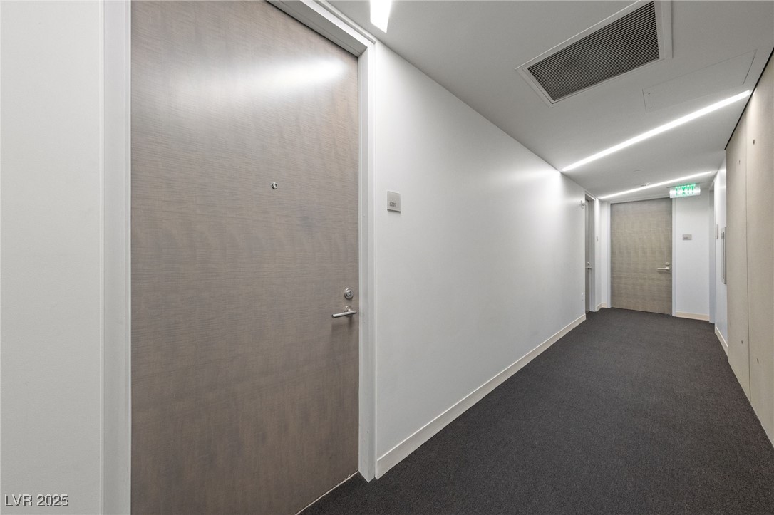 3726 Las Vegas Boulevard 3207