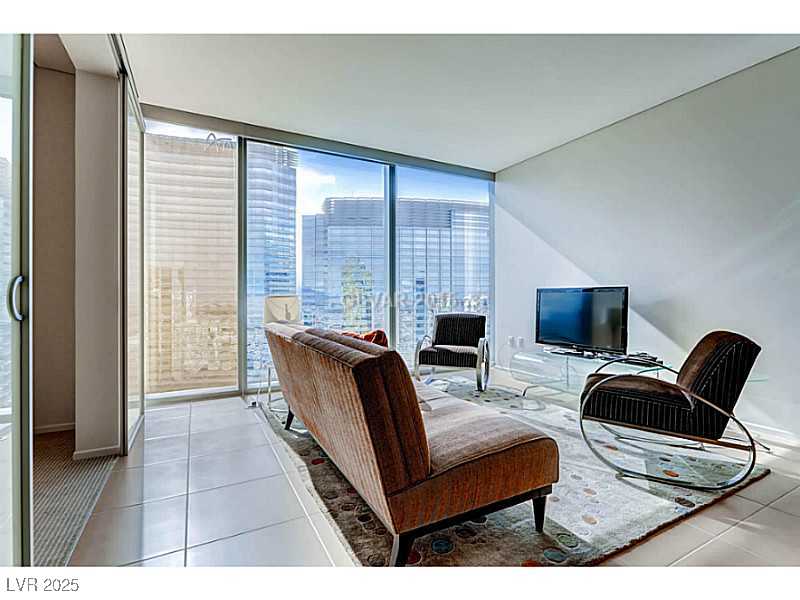 3726 South LAS VEGAS BL Boulevard 3202