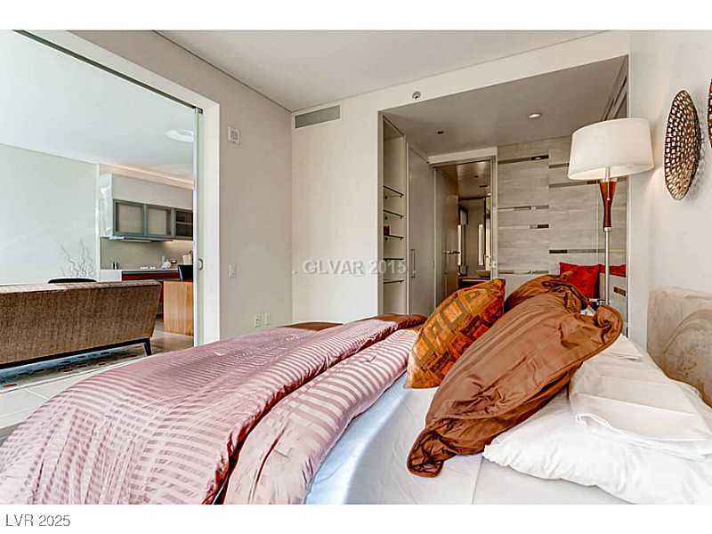 3726 South LAS VEGAS BL Boulevard 3202