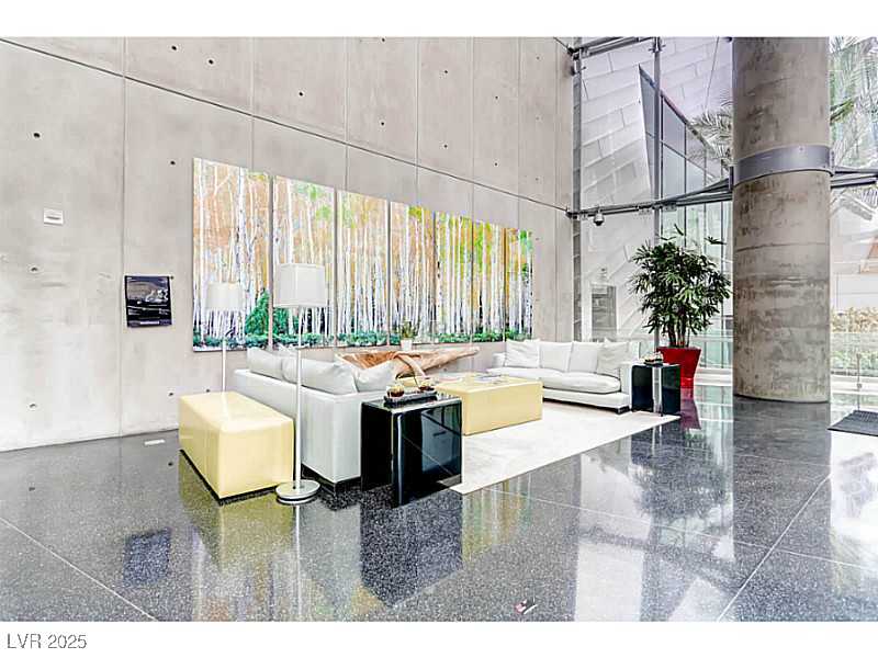 3726 South LAS VEGAS BL Boulevard 3202