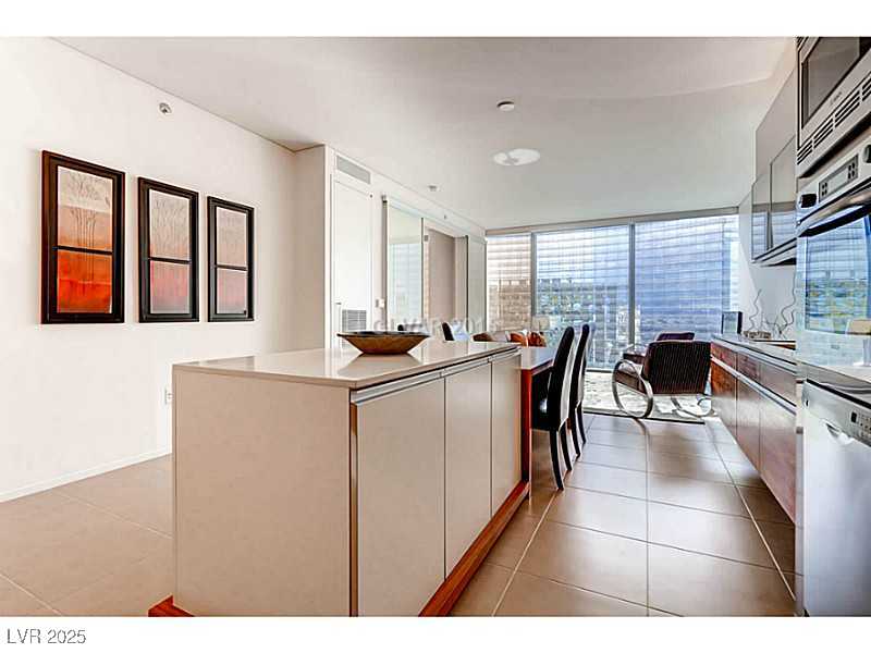 3726 South LAS VEGAS BL Boulevard 3202