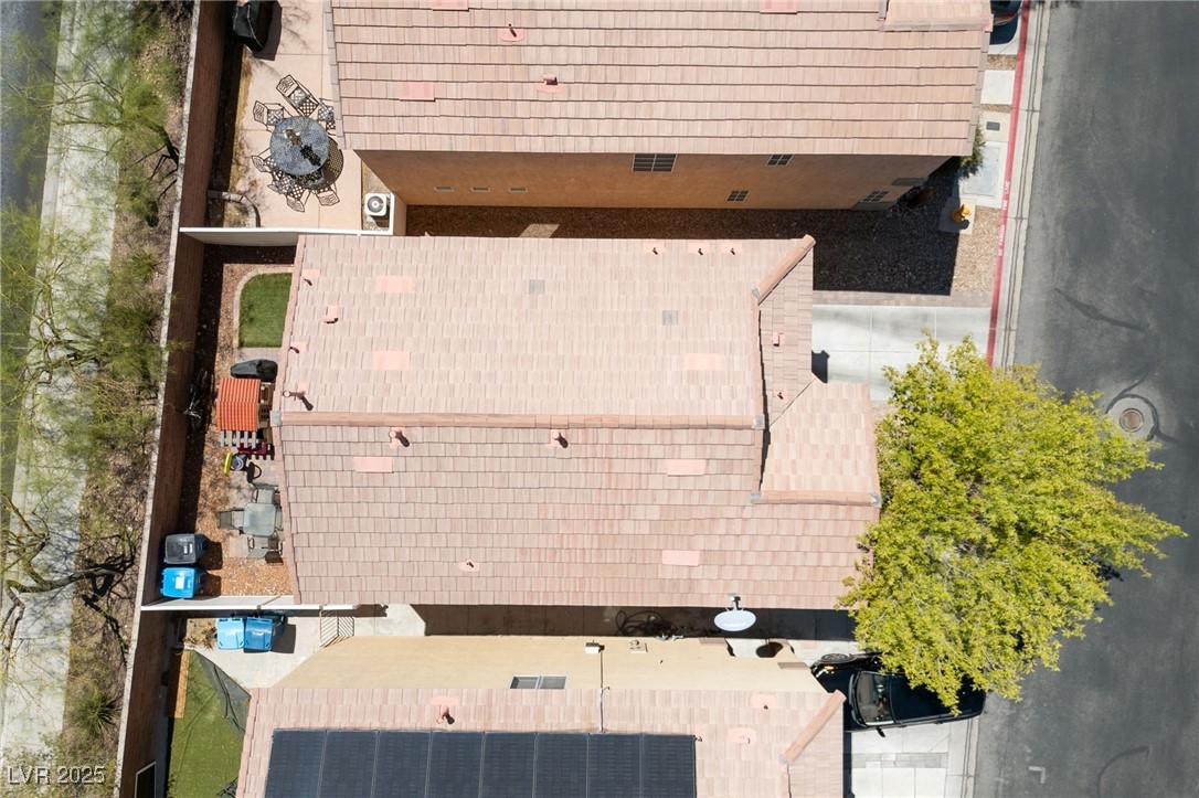 7438 Grizzly Giant Street