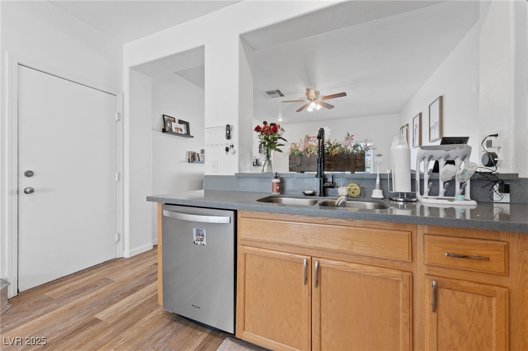 7438 Grizzly Giant Street