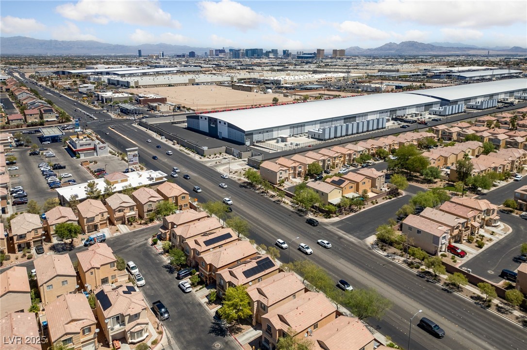 7438 Grizzly Giant Street