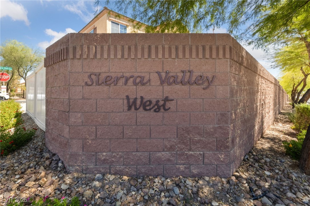 7438 Grizzly Giant Street