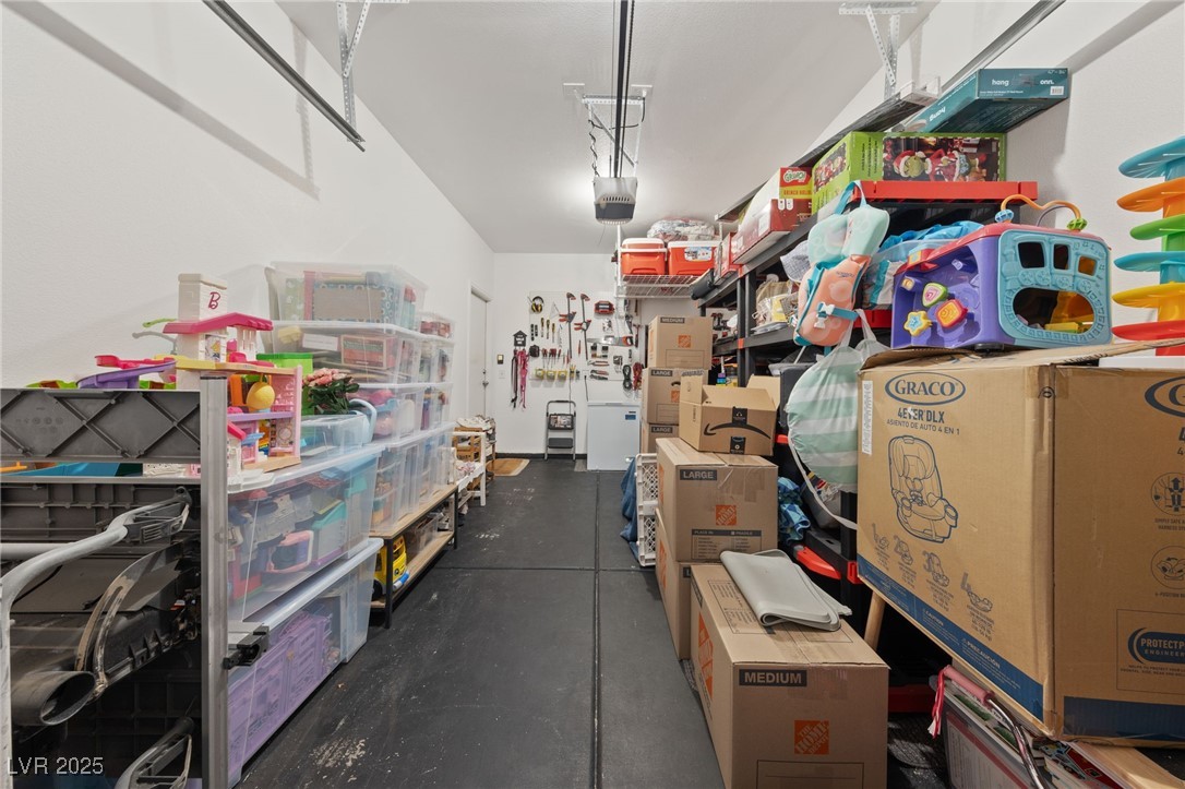 7438 Grizzly Giant Street