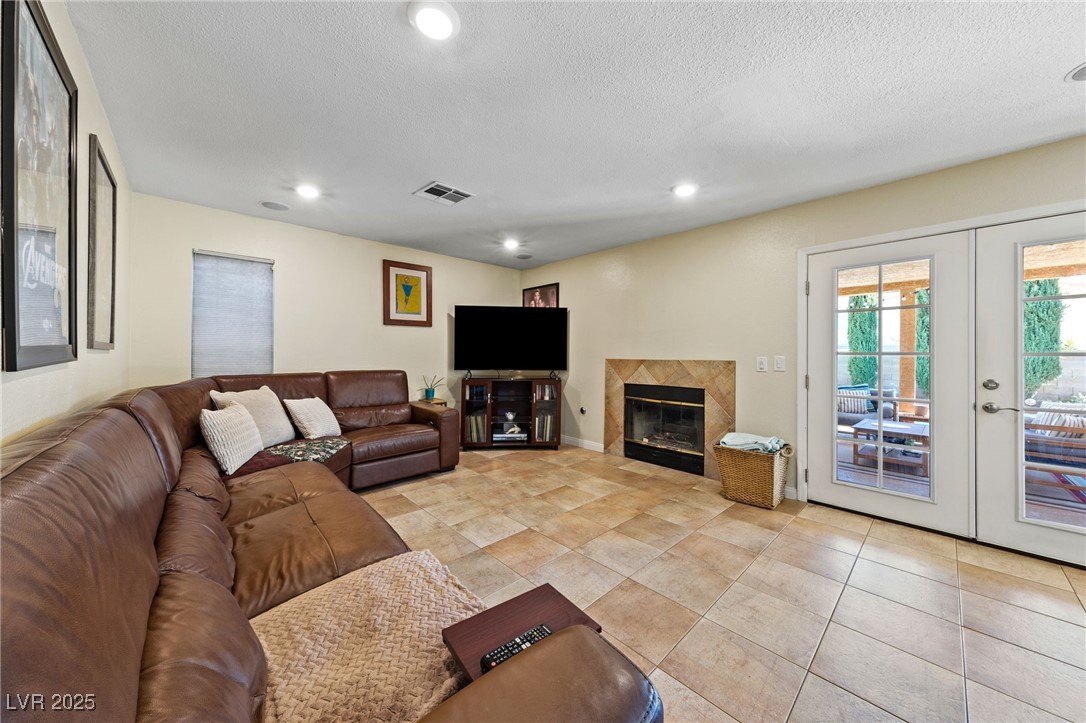 9429 Abalone Way