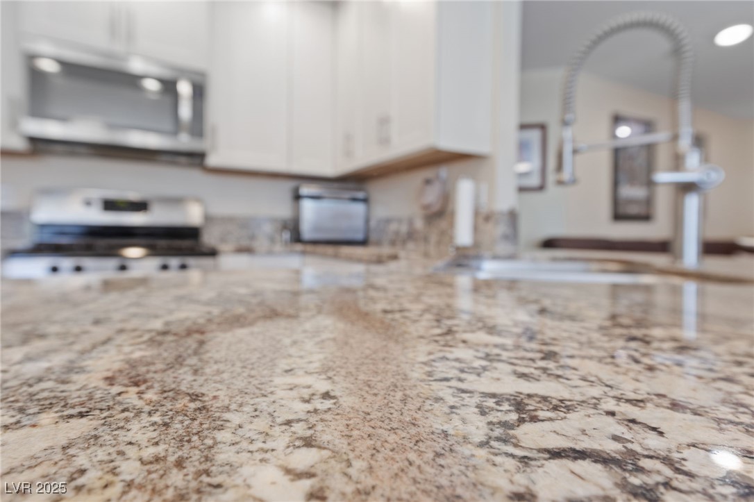 9429 Abalone Way