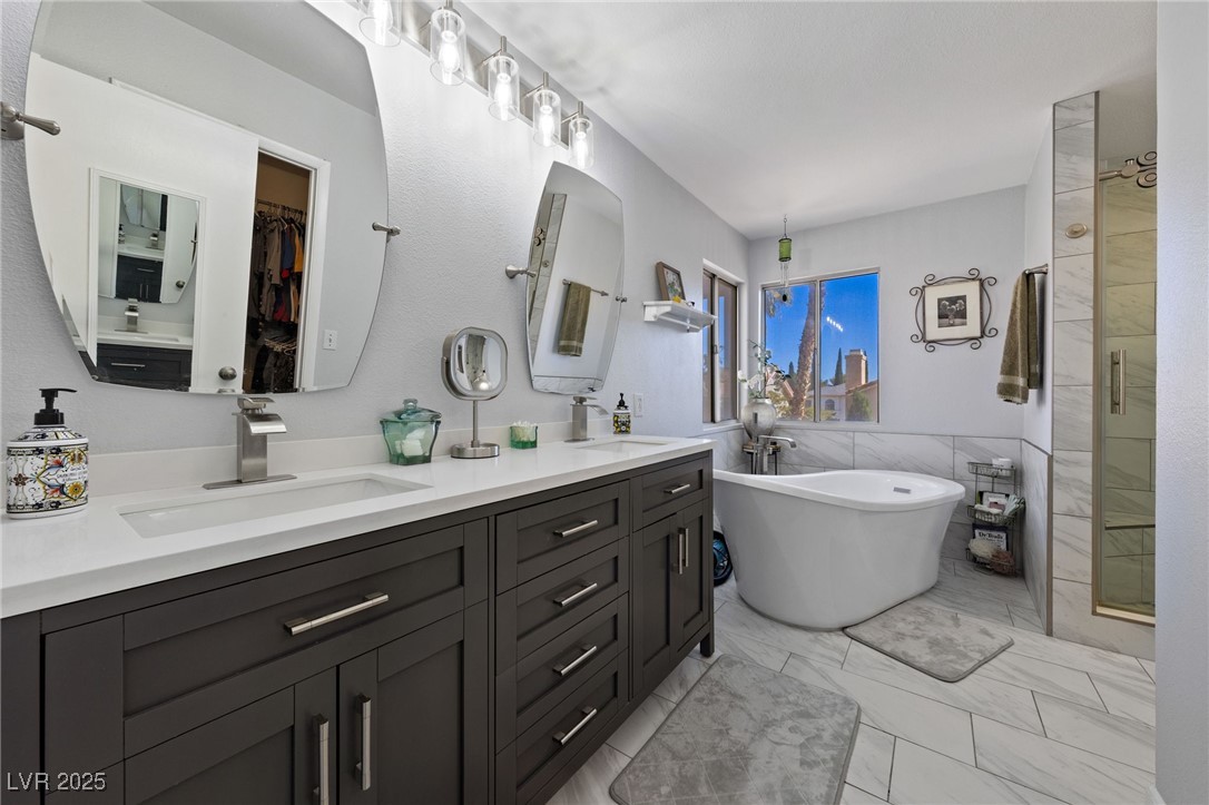9429 Abalone Way