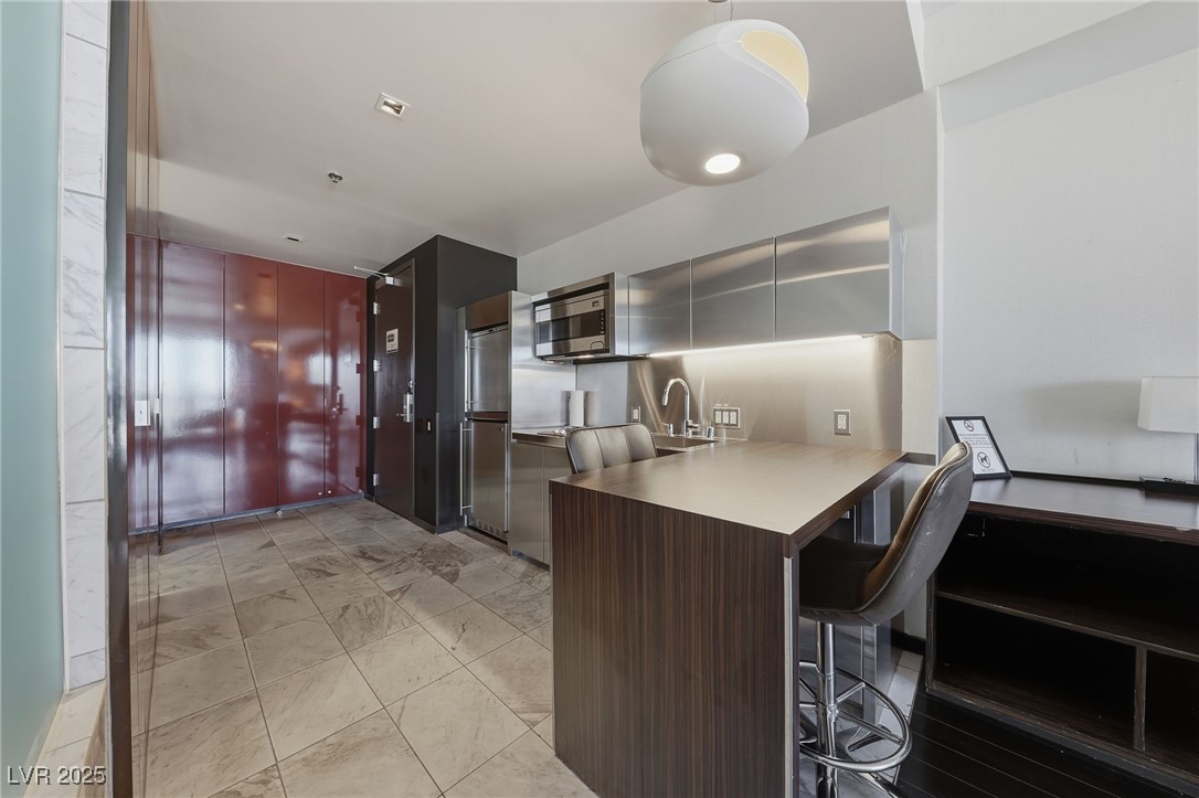 4381 West Flamingo Road 11308