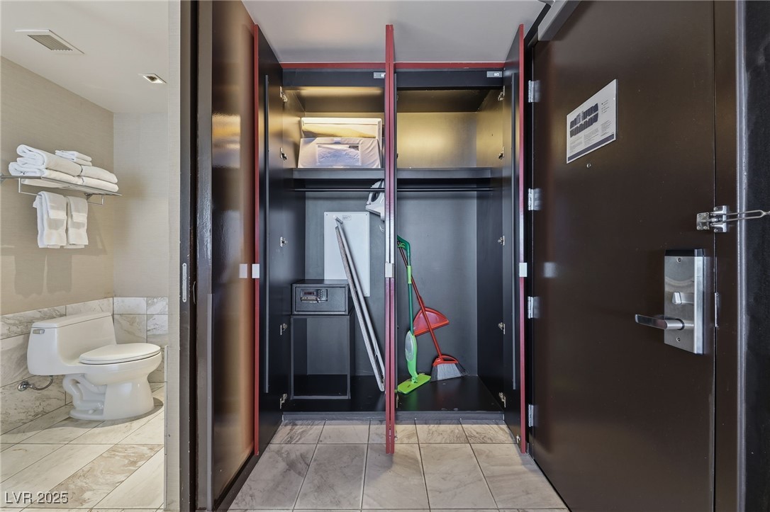 4381 West Flamingo Road 11308