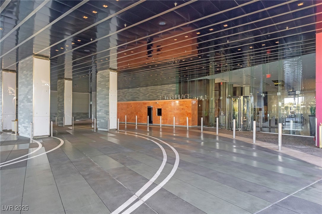 4381 West Flamingo Road 58301