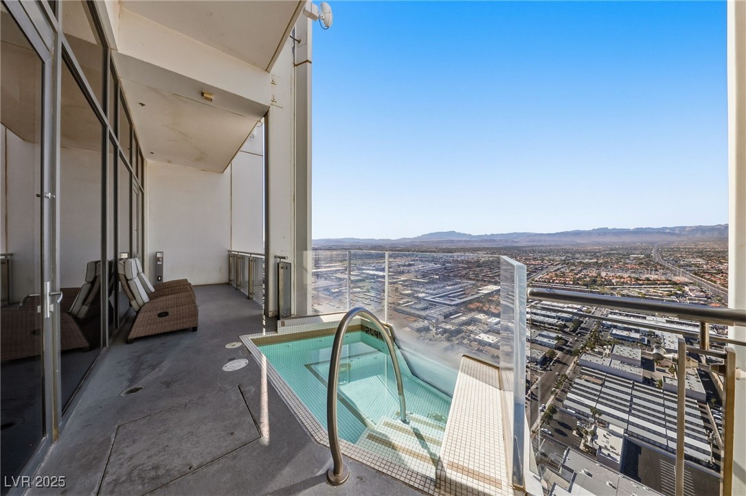 4381 West Flamingo Road 58301