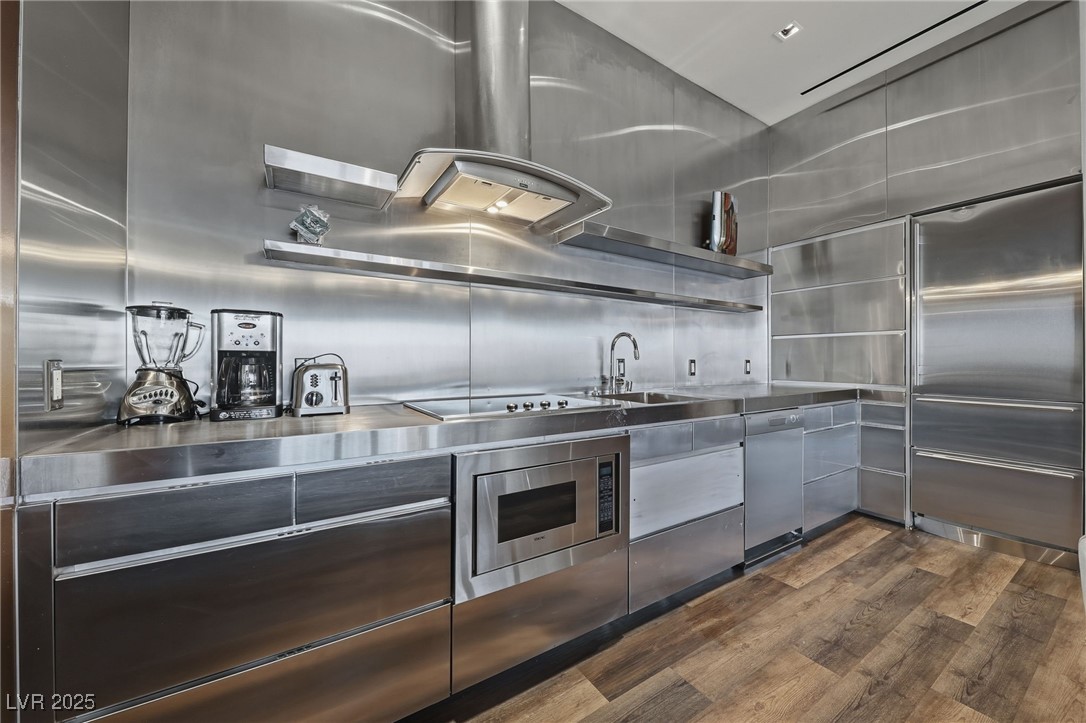 4381 West Flamingo Road 58301