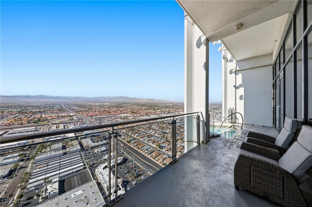 4381 West Flamingo Road 58301