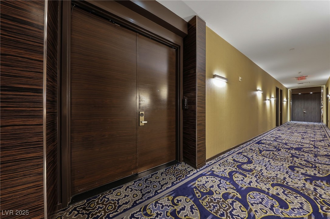 4381 West Flamingo Road 58301