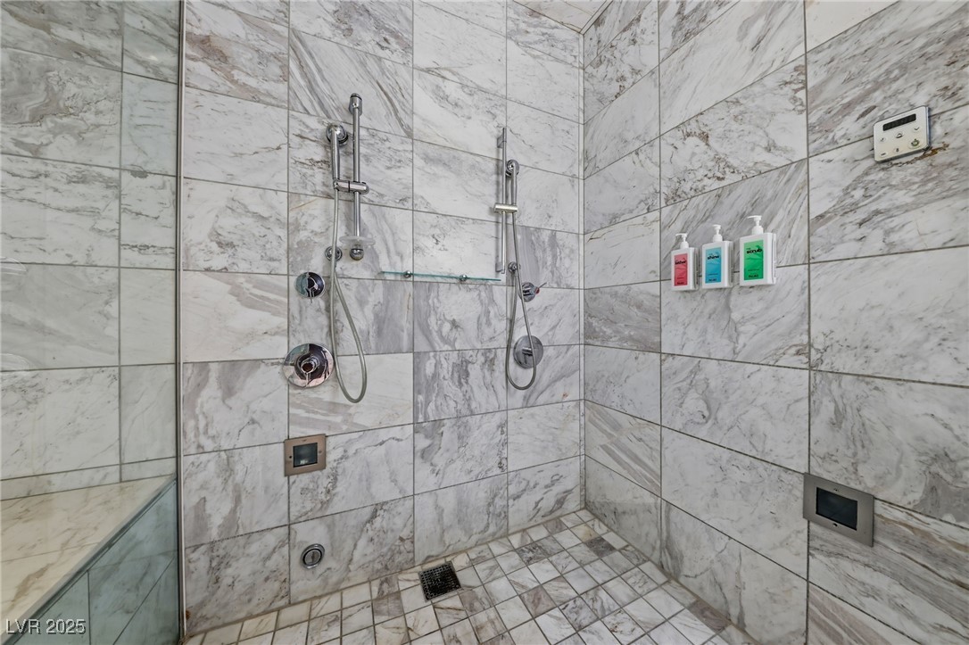 4381 West Flamingo Road 58301