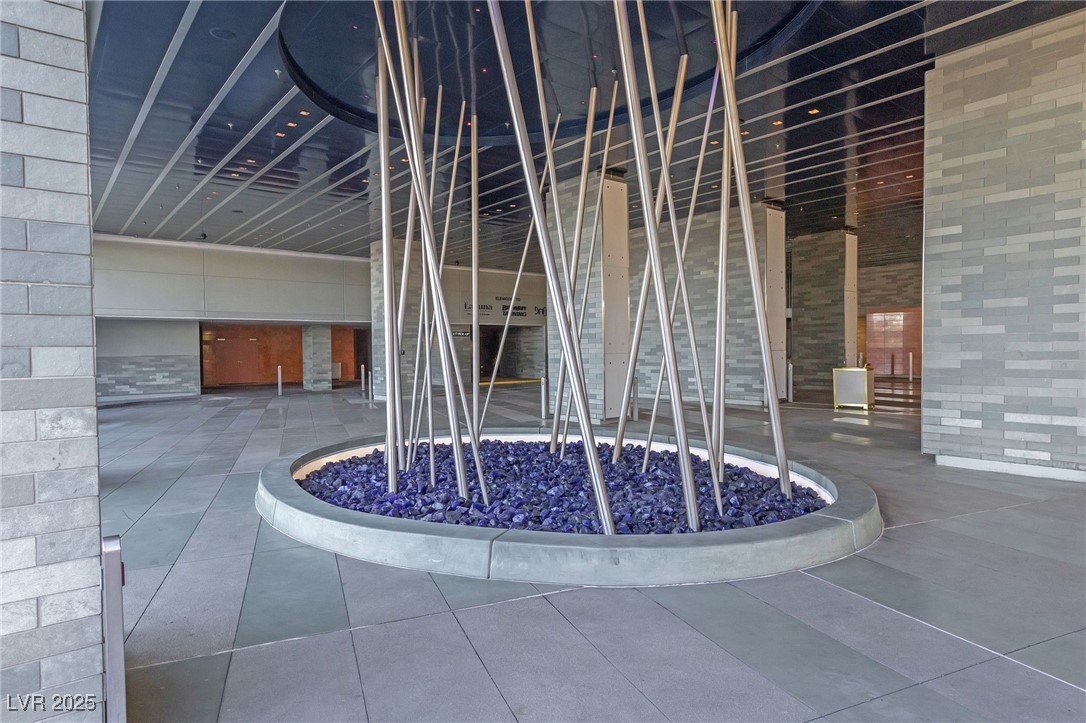 4381 West Flamingo Road 58301