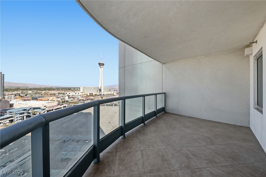 322 Karen Avenue 2001