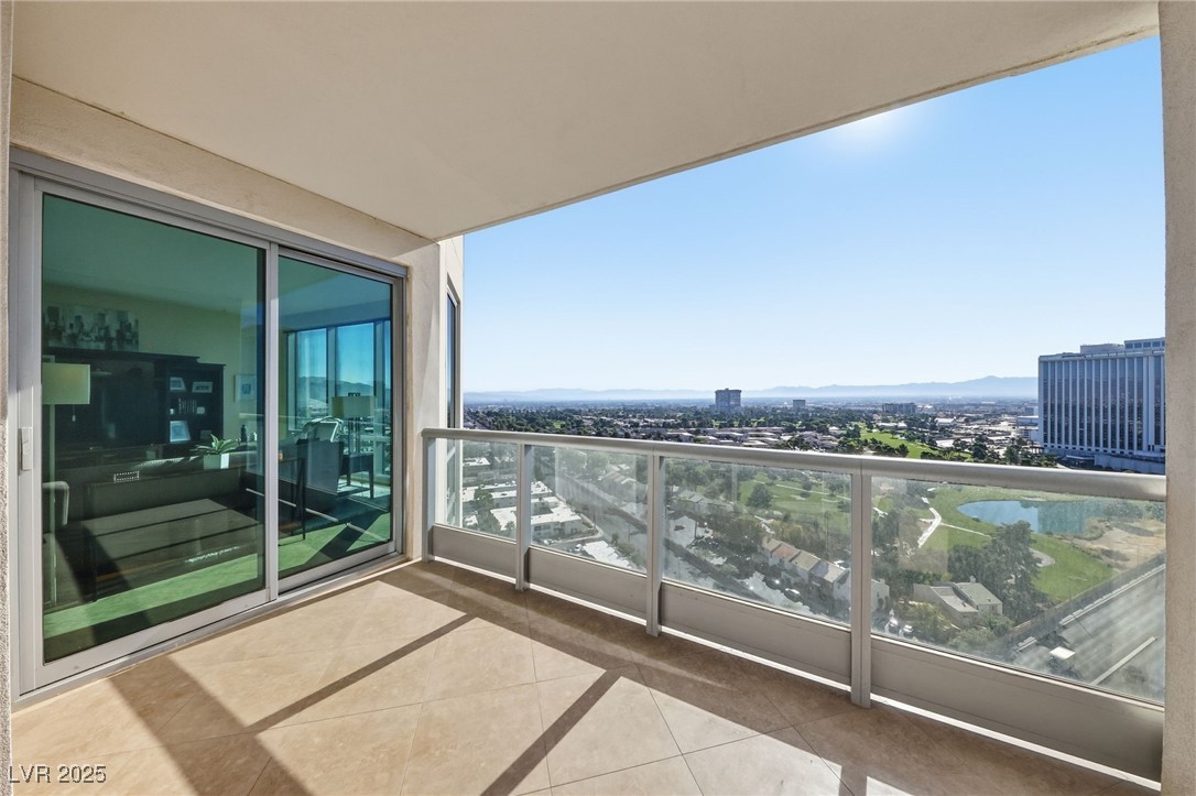 322 Karen Avenue 2001