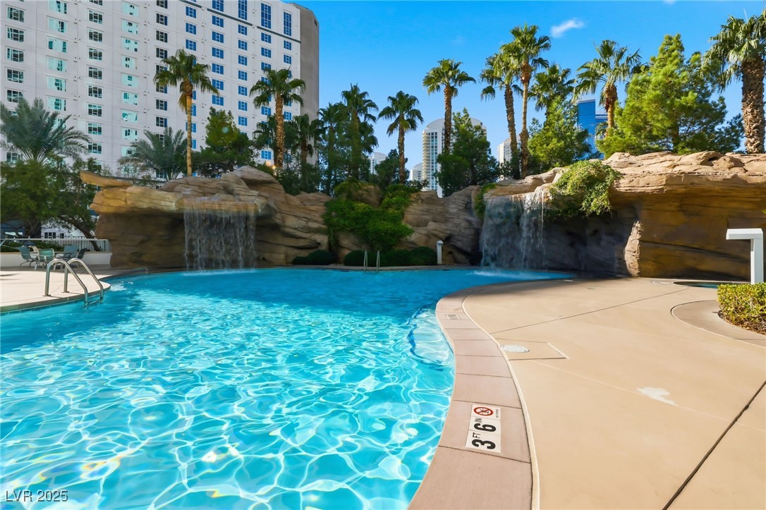 322 Karen Avenue 2001