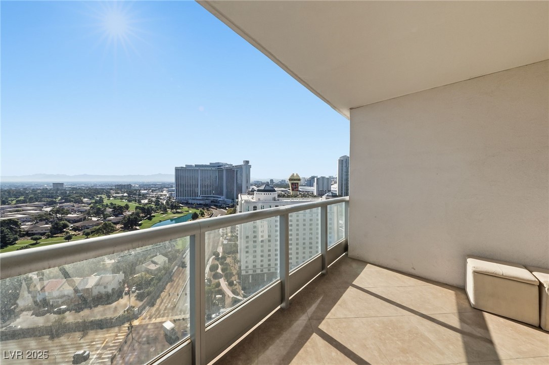 322 Karen Avenue 2001