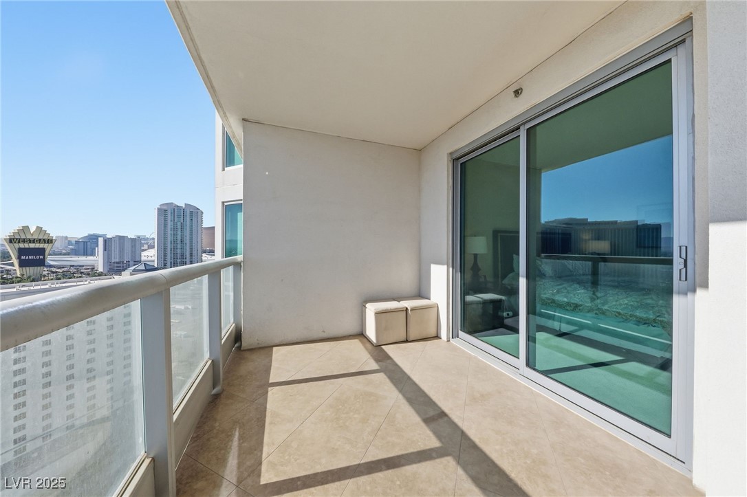 322 Karen Avenue 2001