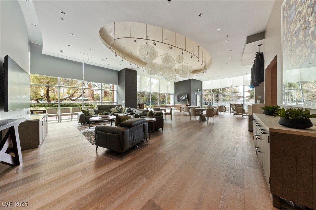 322 Karen Avenue 2001