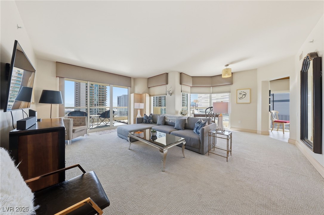 2747 Paradise Road 1205