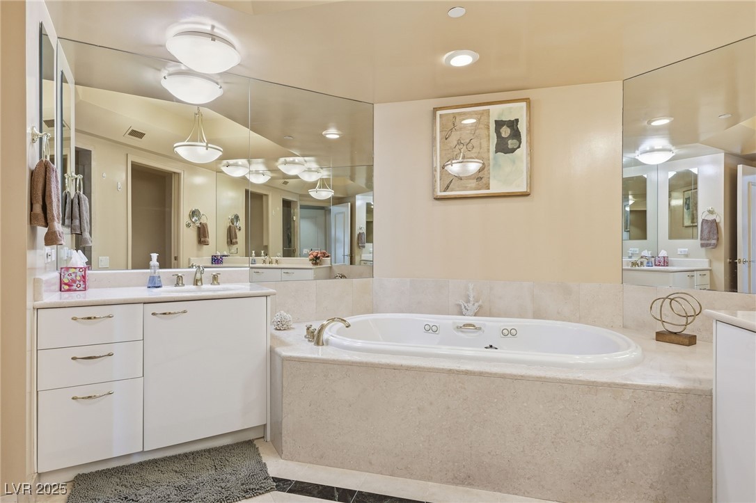 2747 Paradise Road 1205