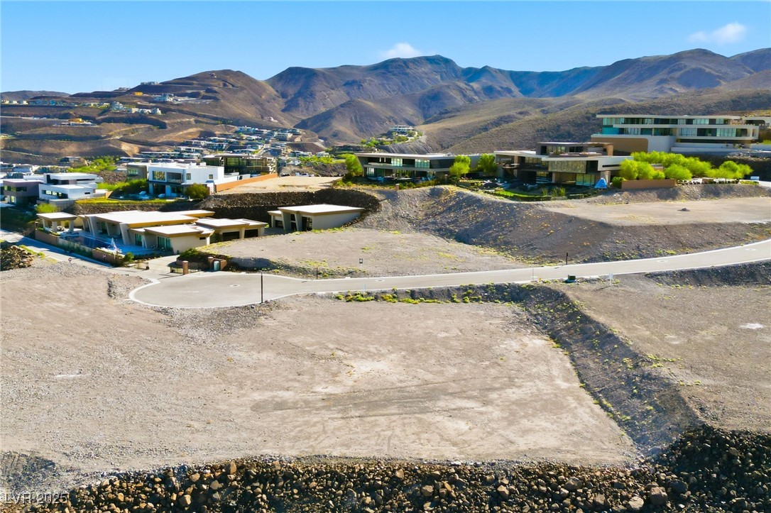 677 Dragon Point Drive