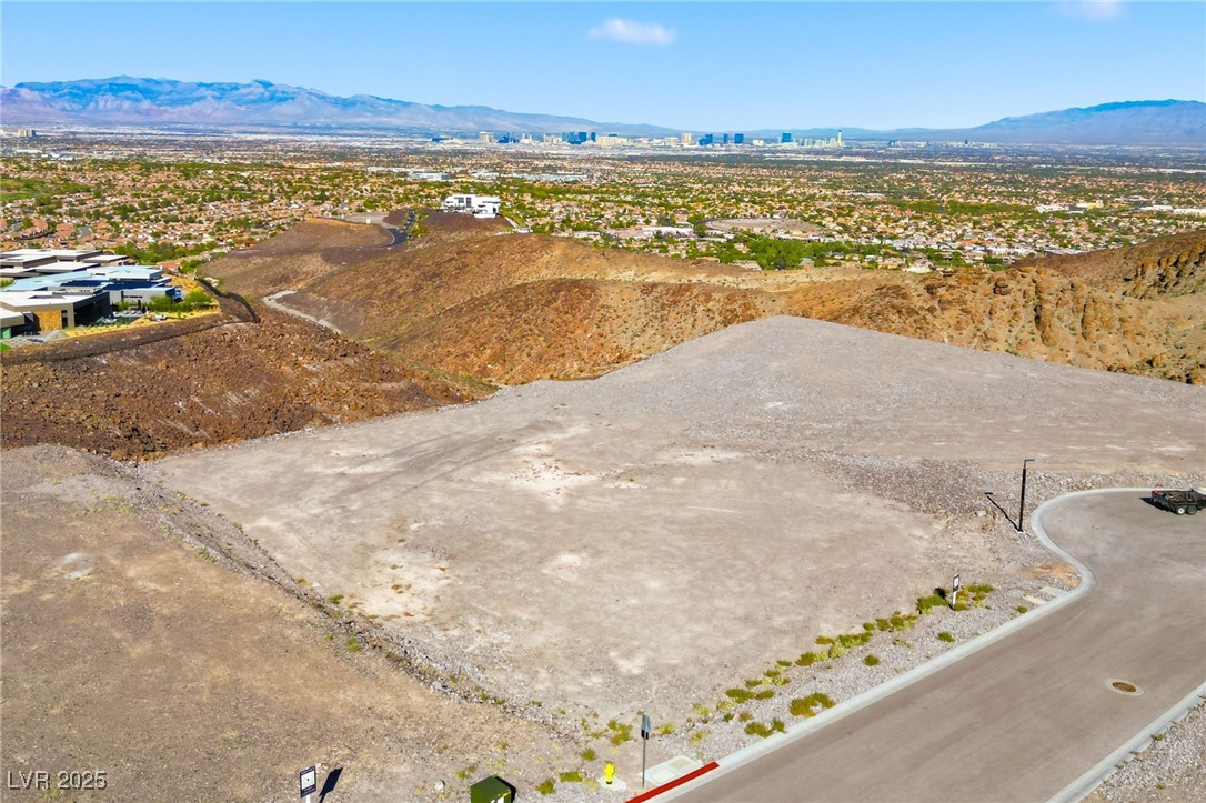 677 Dragon Point Drive