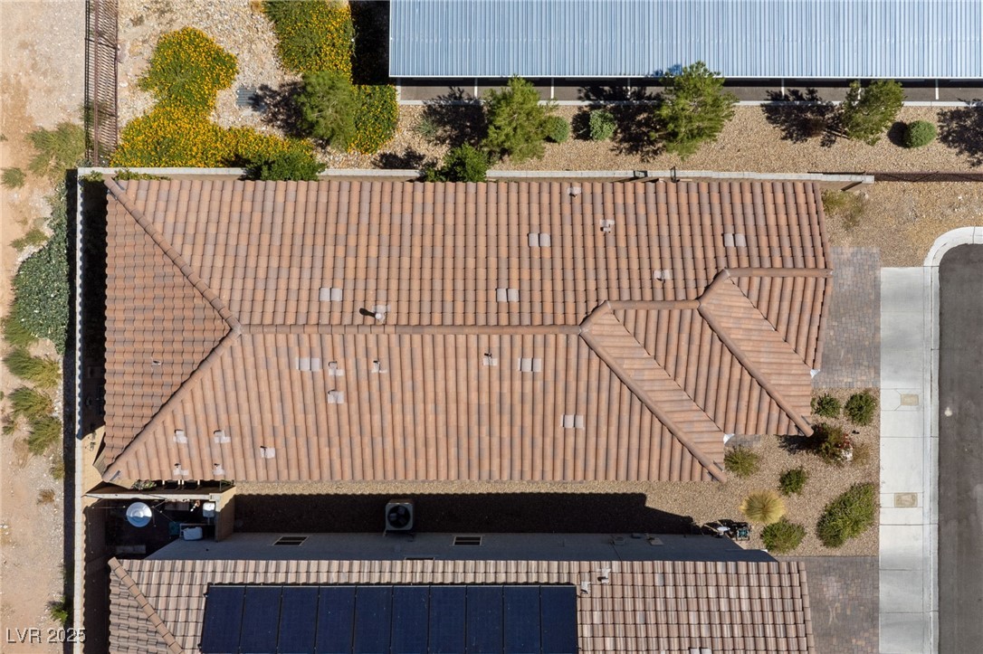 8422 Cabirolera Avenue