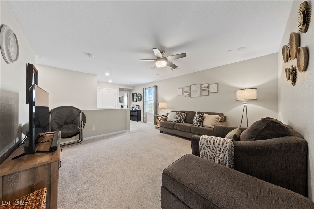 8422 Cabirolera Avenue