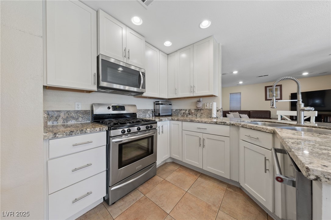 9429 Abalone Way