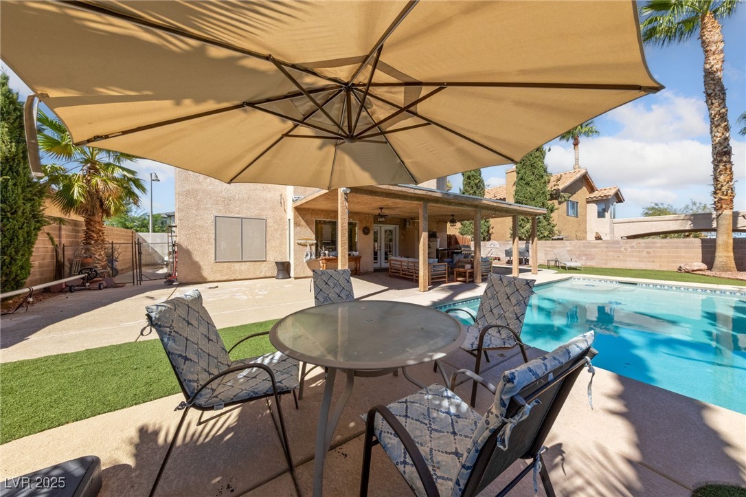 9429 Abalone Way