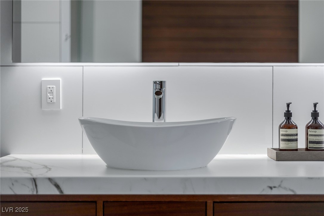 3750 Las Vegas Boulevard 4307