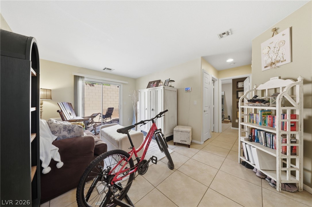 9553 Dawning Heat Street