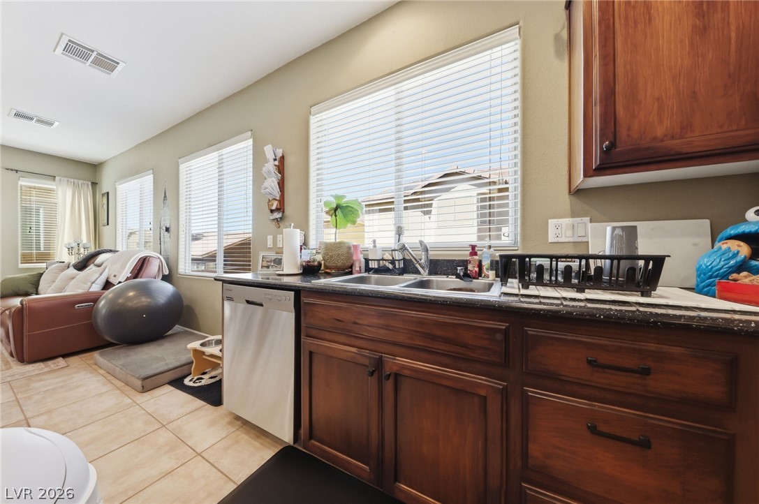 9553 Dawning Heat Street