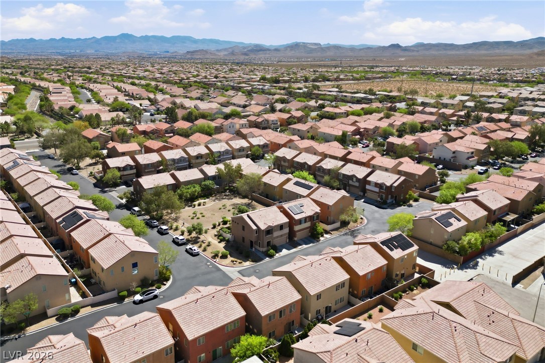 9553 Dawning Heat Street