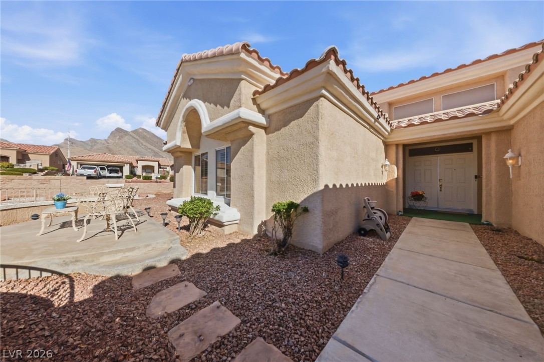 11024 Glacier View Avenue