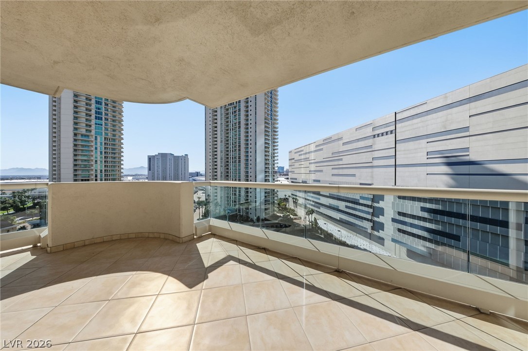 2747 Paradise Road 1205